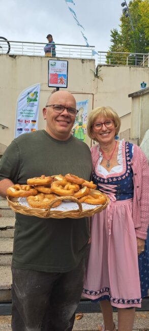 G-Mr Hazard apporte les bretzels