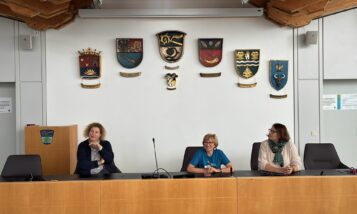 Renate, Edith et Charlotte à la mairie