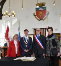 G_Signature du livre d'or